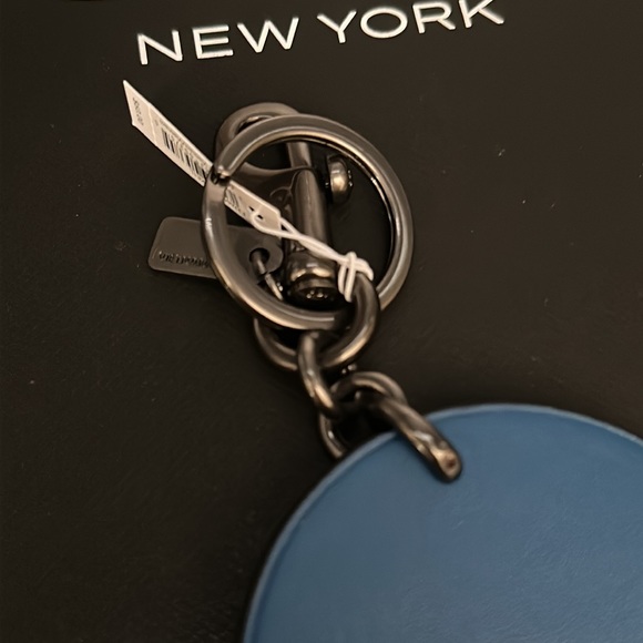 NWT Coach F32659 Vintage Fisher Doctor DOODLE Duck Toy Bag Charm Leather FOB - Picture 8 of 8